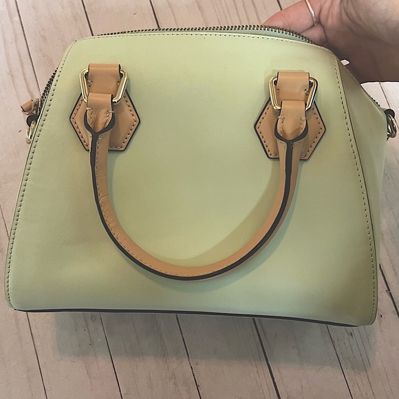 Kate Spade mint purse, great condition used once. mini pippa satchel bag - Picture 1 of 9